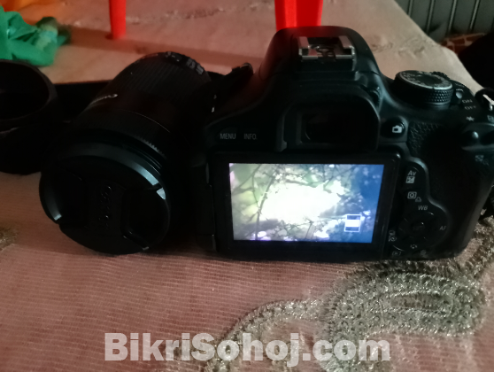 Cannon 600d camera for sell...!